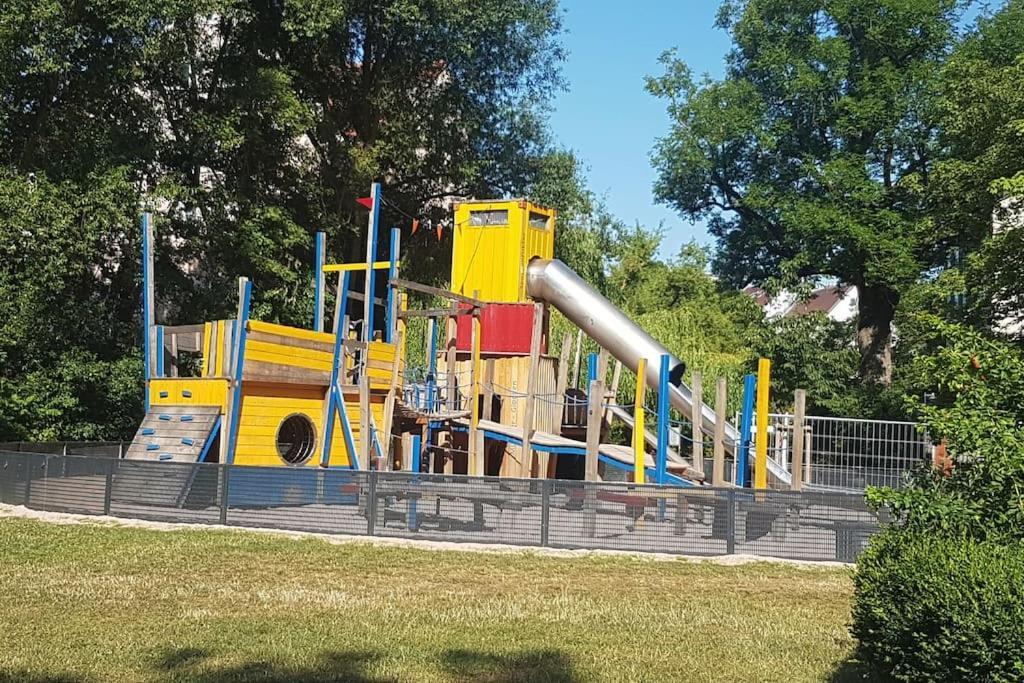 100M Zum Ulmer Muenster: 57M² Wohnung An Der Blau Dış mekan fotoğraf